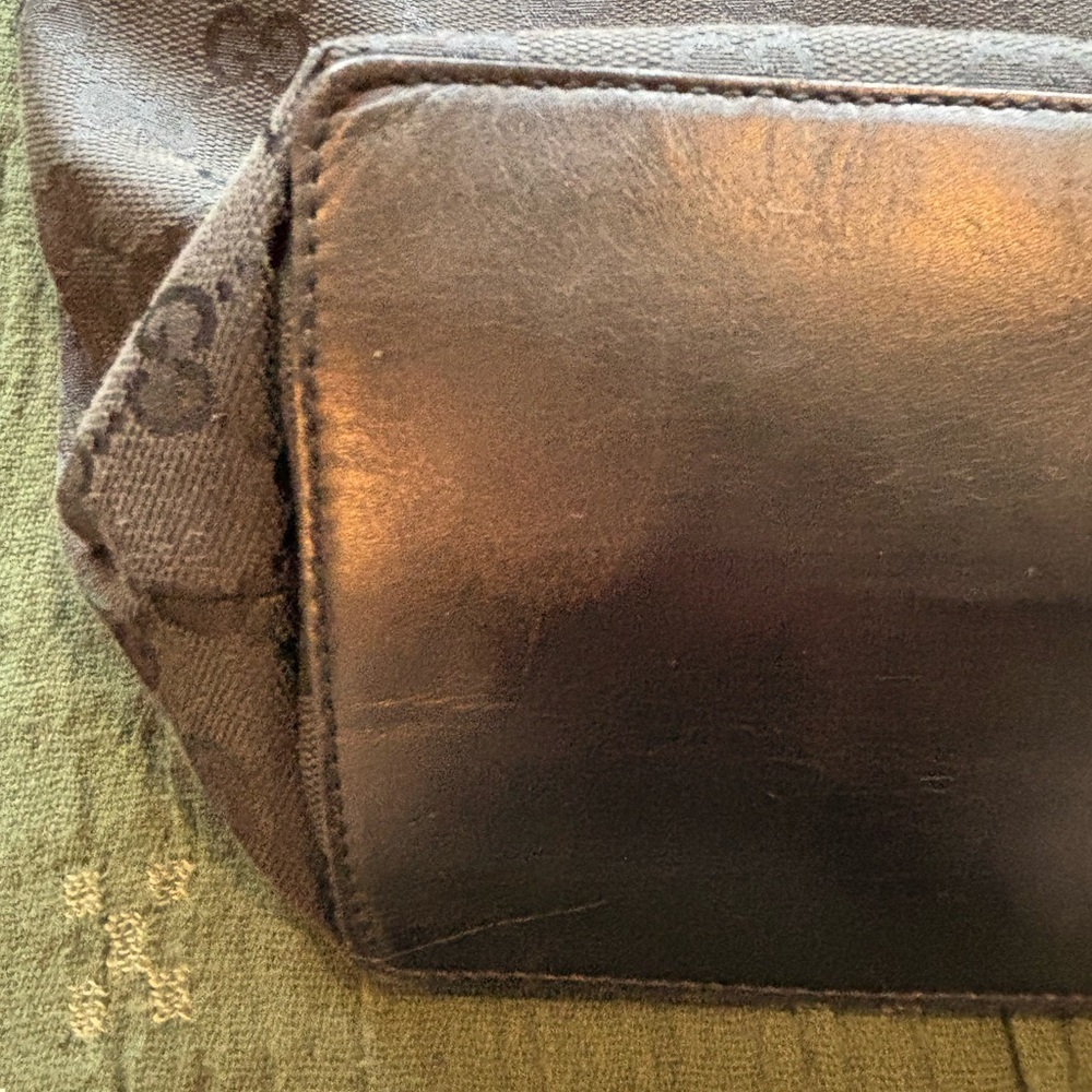 Gucci Black GG Canvas Tote with Silver -Tone Details 007 - Picture 5 of 12